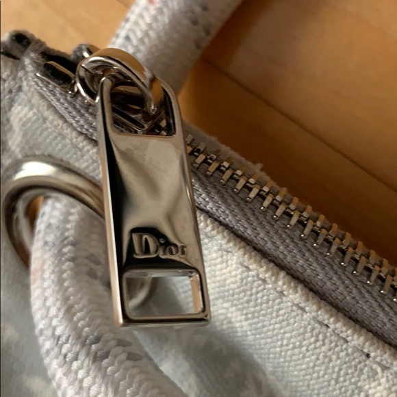 Dior pouch collector item from Kim Jones designer - Picture 4 of 6